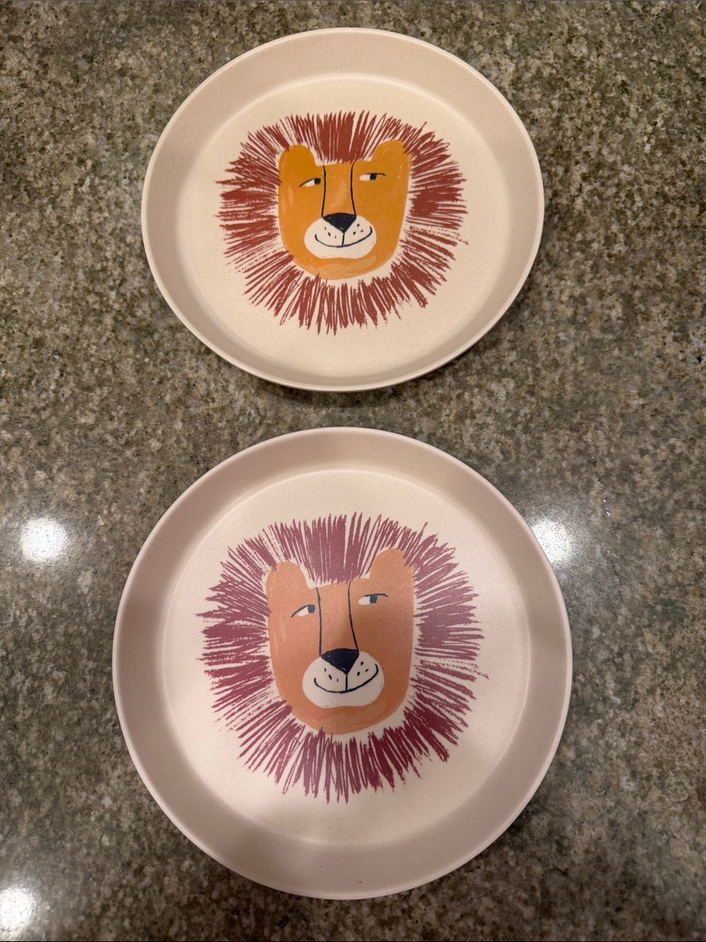 Set of 2 Pillowfort Jungle Lion  Dinnerware Childs Plate 7.25"